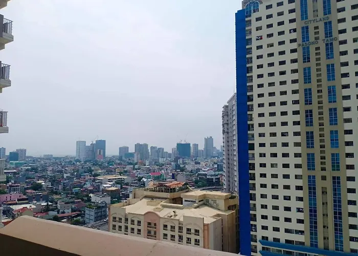 Laureano Trevi Residences Makati Condotel 3*
